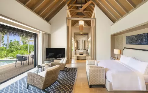 2. King Beach Villa Bedroom